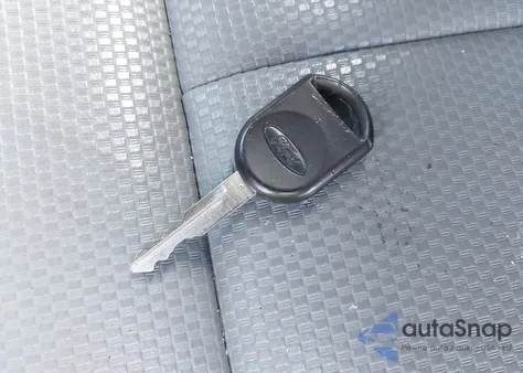 2015 Ford F-250 Xl z USA, uszkodzony, nr VIN 1FTBF2B62FEC81475